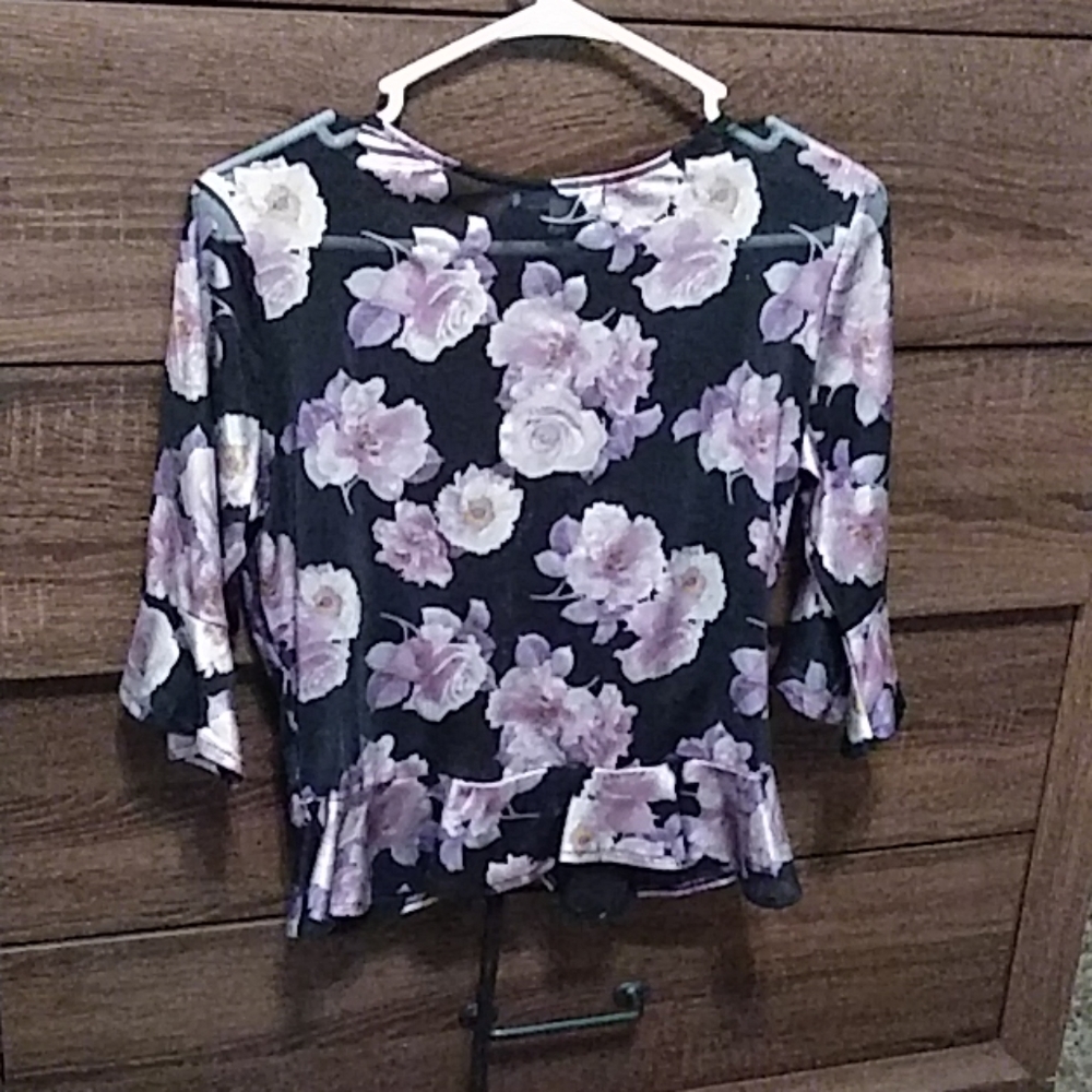 Blouse - Picture 2 of 3